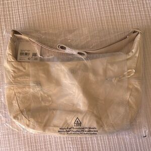 Large Lululemon Slouchy Sling Bag 13L